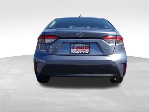 Certified 2025 Toyota Corolla LE image 4