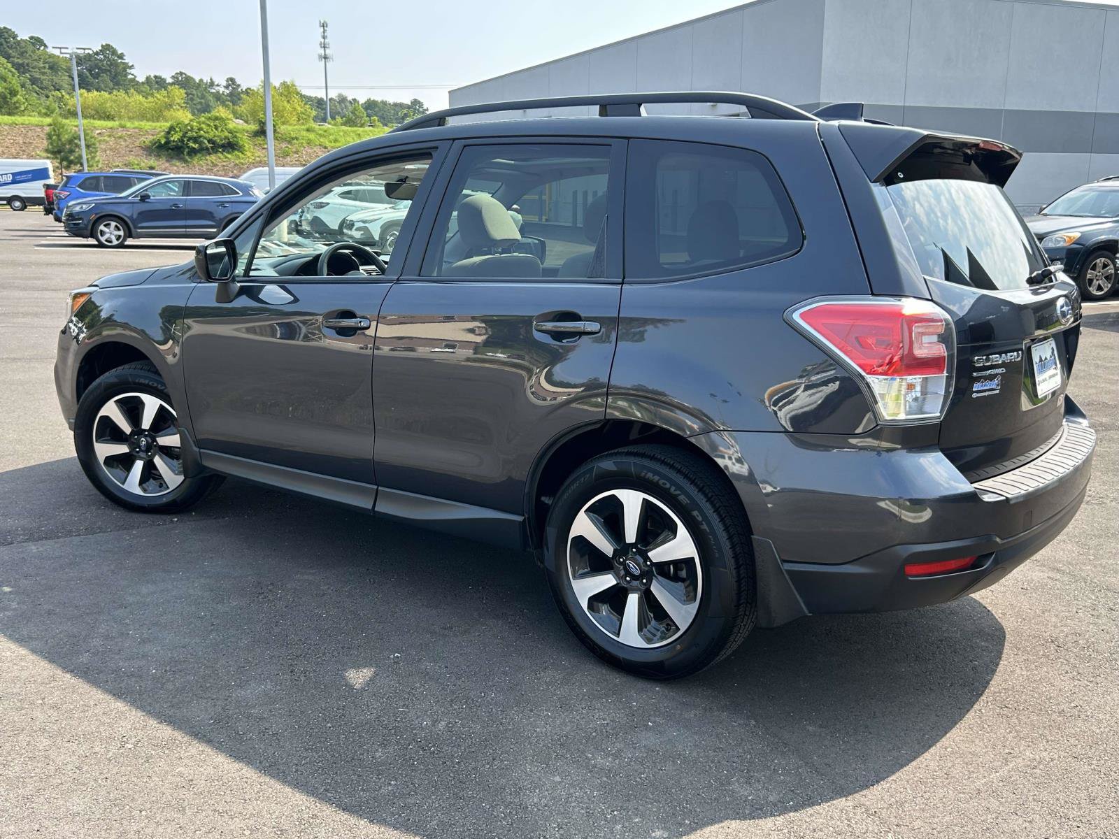 Used 2017 Subaru Forester 2.5i Premium w/ All-Weather Package AWD/4WD image 3