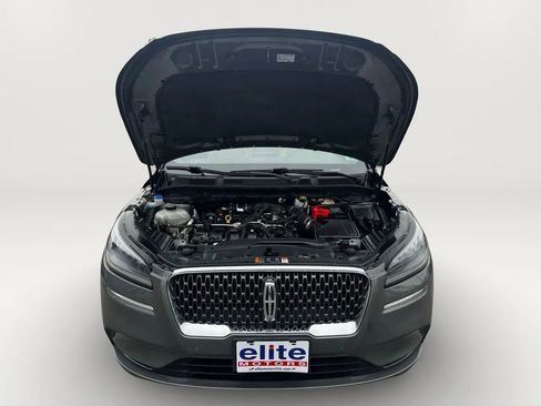 Used 2021 Lincoln Corsair Reserve image 9