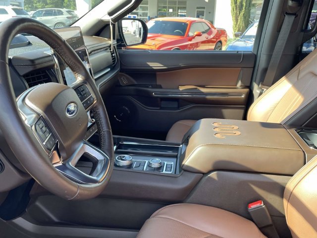 Used 2024 Ford Expedition Max King Ranch AWD/4WD image 26