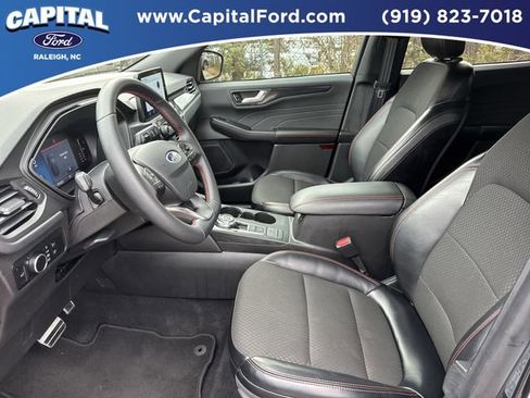 Used 2024 Ford Escape ST-Line image 17