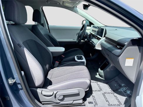 Used 2024 Hyundai Ioniq 5 SEL image 27
