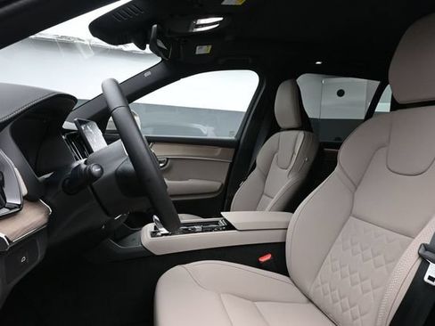 New 2026 Volvo XC90 B6 Plus AWD/4WD image 10
