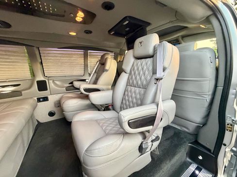Used 2024 Chevrolet Express 2500 RWD image 52