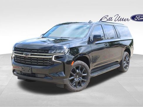 Used 2021 Chevrolet Suburban RST w/ Luxury Package AWD/4WD image 1