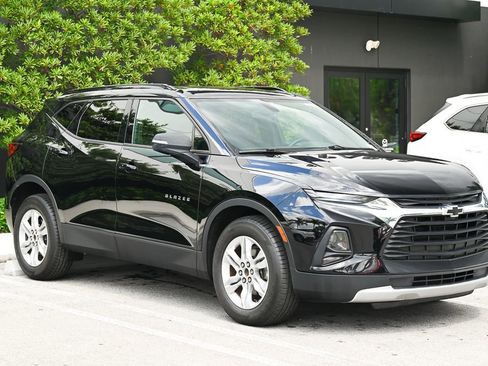 Used 2020 Chevrolet Blazer LT FWD image 3