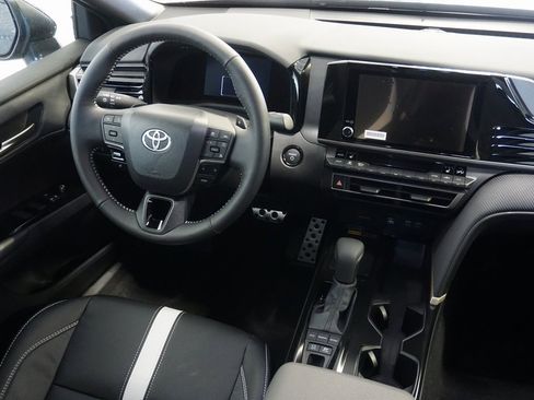 New 2026 Toyota Camry SE image 28