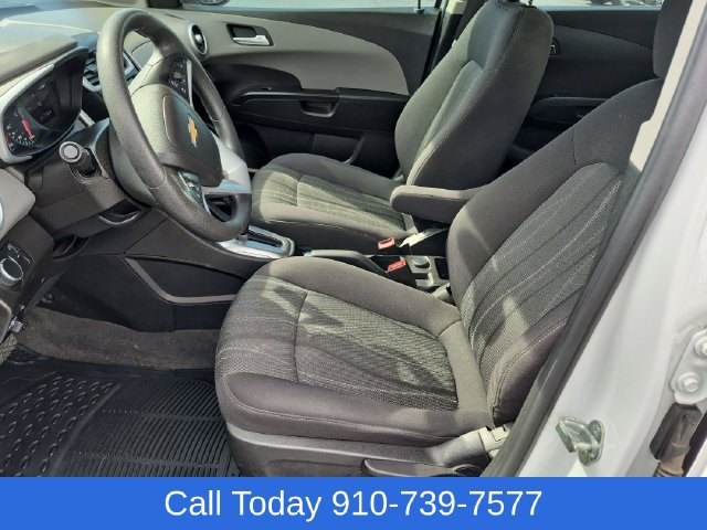 Used 2020 Chevrolet Sonic LT FWD image 15