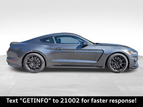 Used 2016 Ford Mustang Shelby GT350 w/ Technology Package image 39