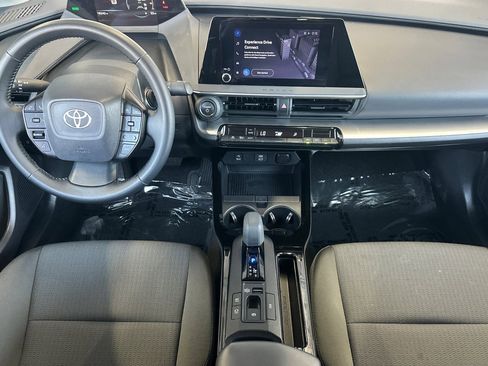 Used 2024 Toyota Prius LE image 12