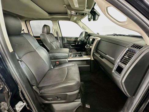 Used 2015 RAM 1500 Laramie w/ Convenience Group AWD/4WD image 30