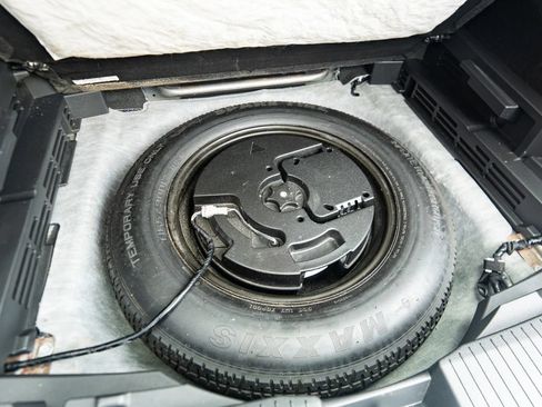 Used 2023 Nissan Rogue SV AWD/4WD image 21