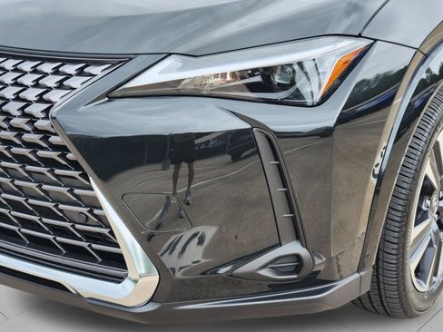 New 2026 Lexus UX 300h FWD image 20