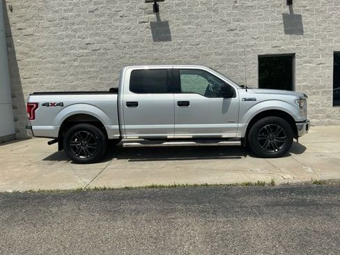 Used 2015 Ford F150 XLT AWD/4WD image 10