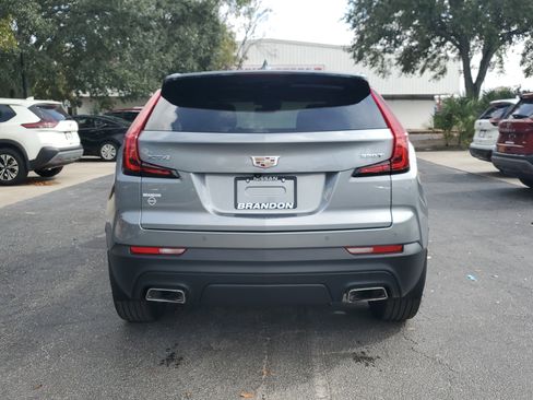 Used 2023 Cadillac XT4 Luxury w/ Cold Weather Package image 6