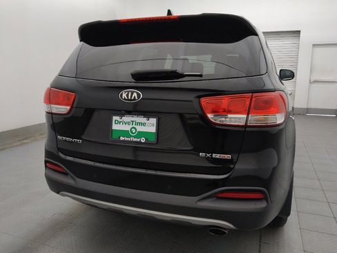 Used 2016 Kia Sorento EX FWD image 7
