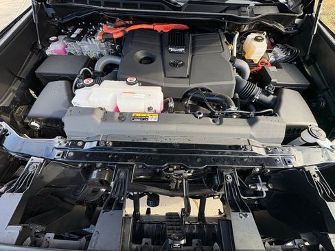 Used 2025 Toyota Sequoia TRD Pro image 36