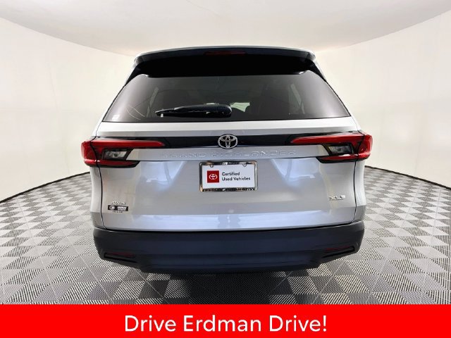 Used 2024 Toyota Grand Highlander AWD image 22