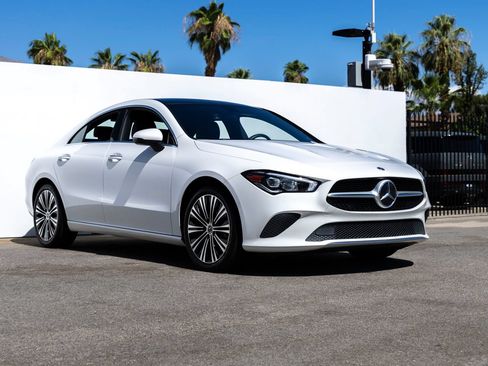 Used 2023 Mercedes-Benz CLA 250 image 2