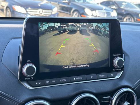 Used 2022 Nissan Sentra SV image 15