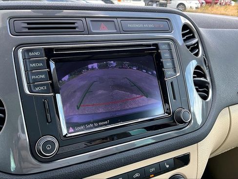 Used 2016 Volkswagen Tiguan SE AWD/4WD image 29