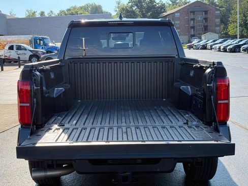 Used 2024 Toyota Tacoma TRD Sport image 4