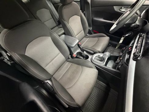 Used 2023 Kia Forte LXS FWD image 23