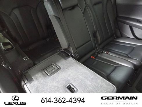Used 2019 Audi Q7 3.0T Premium Plus w/ Premium Plus Package AWD/4WD image 19