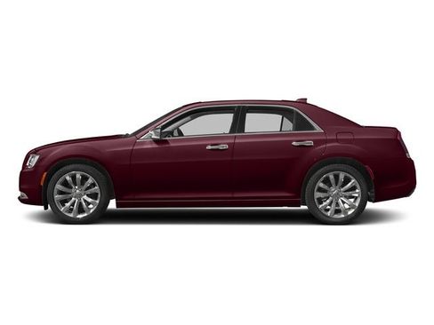 Used 2017 Chrysler 300 C w/ Safetytec Plus Group image 2