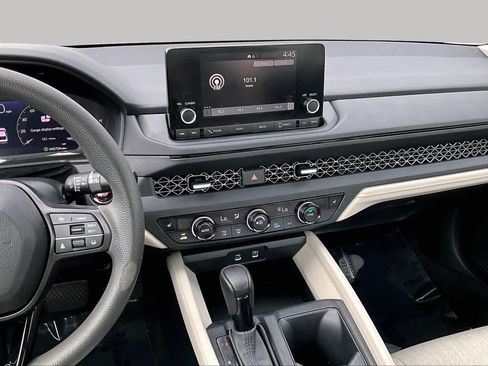 Used 2023 Honda Accord EX image 7