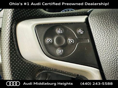 Used 2024 GMC Terrain SLE w/ Driver Convenience Package FWD image 17