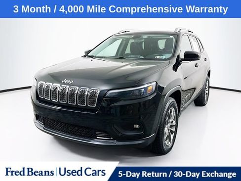Used 2019 Jeep Cherokee Latitude Plus w/ Cold Weather Group AWD/4WD image 3
