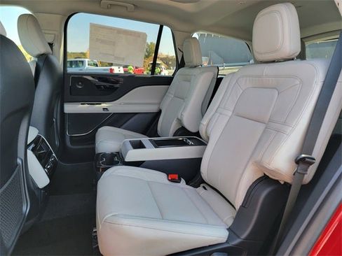 New 2025 Lincoln Aviator Reserve image 19