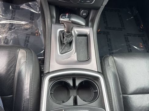 Used 2021 Dodge Charger SXT w/ Leather Interior Group RWD image 39