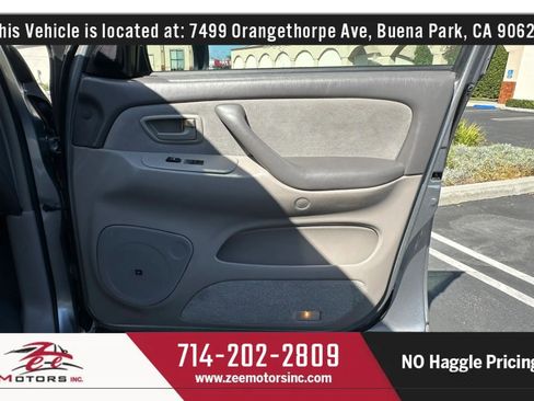Used 2006 Toyota Sequoia SR5 AWD/4WD image 47