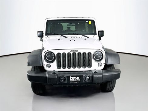 Used 2017 Jeep Wrangler Unlimited Sport w/ Max Tow Package AWD/4WD image 3