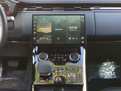 Used 2023 Land Rover Range Rover Sport SE image 28