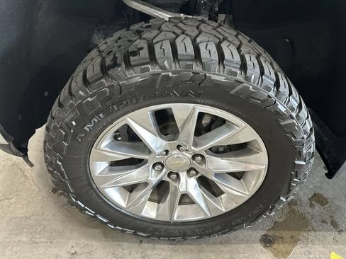 Used 2021 Chevrolet Silverado 1500 LTZ AWD/4WD image 23
