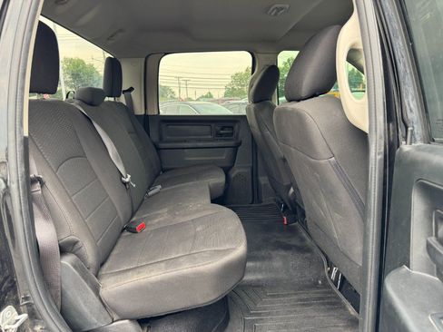 Used 2019 RAM 1500 Express w/ Wheel & Sound Group AWD/4WD image 17