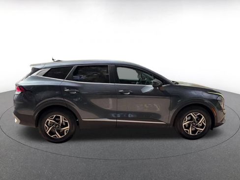 Used 2025 Kia Sportage LX FWD image 16