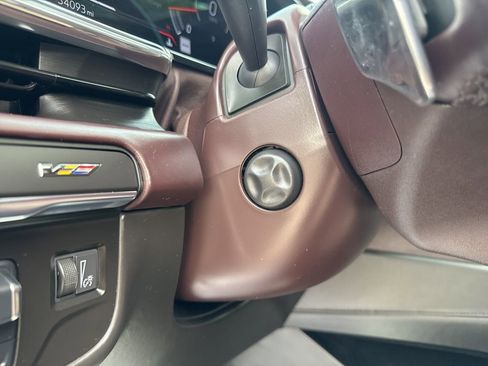 Used 2023 Cadillac Escalade ESV V AWD/4WD image 19