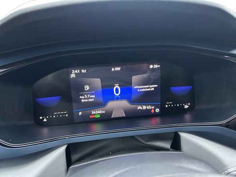 Used 2024 Volkswagen Taos SE image 8