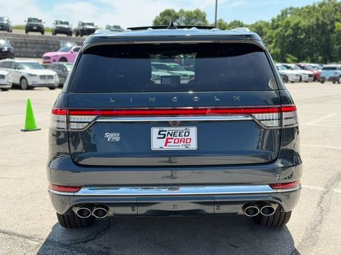 Used 2023 Lincoln Aviator Black Label Grand Touring w/ Class IV Trailer Tow Package AWD/4WD image 6