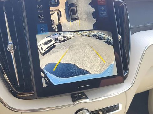 New 2026 Volvo XC60 B5 Ultra w/ Protection Package Premier image 9