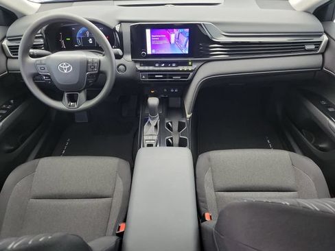 Used 2025 Toyota Camry LE w/ Convenience Package FWD image 16