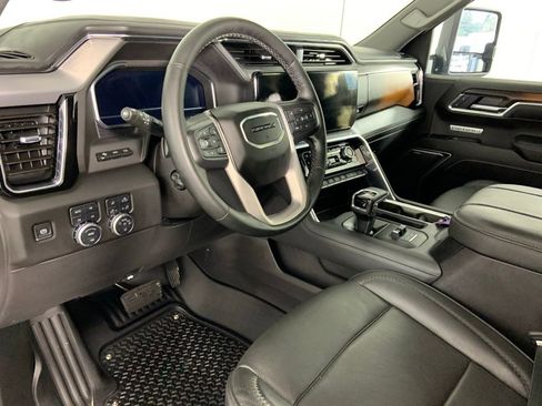 Used 2025 GMC Sierra 1500 Denali w/ Denali Reserve Package image 26