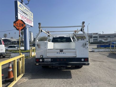 Used 2020 Ford F350 XLT w/ XLT Value Package image 3