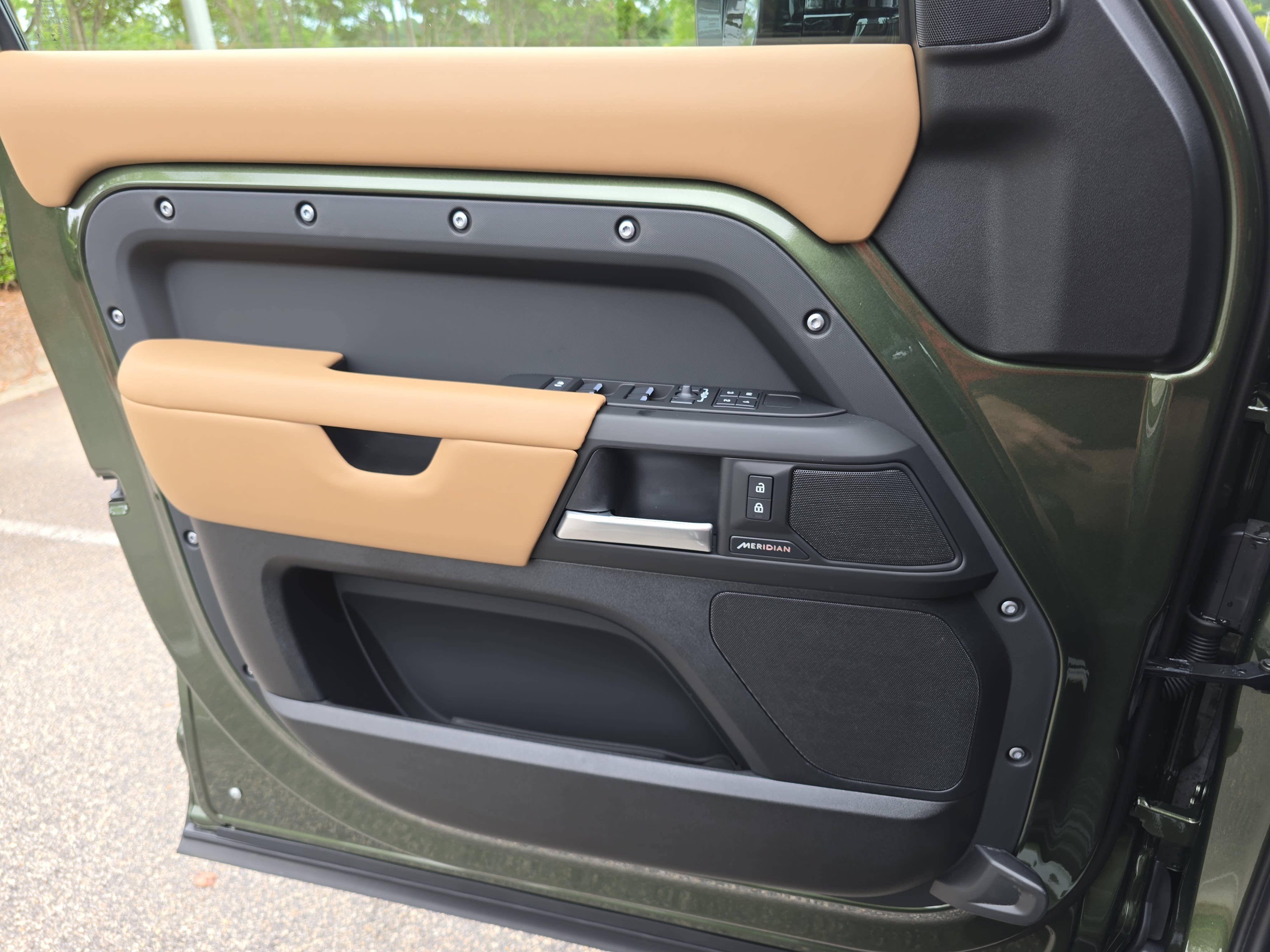 New 2026 Land Rover Defender 110 S AWD/4WD image 25