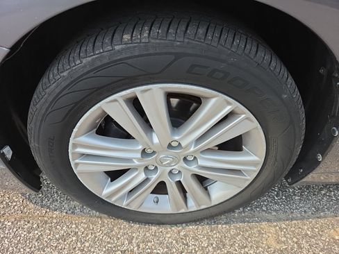 Used 2013 Lexus ES 350 w/ Premium Pkg FWD image 3