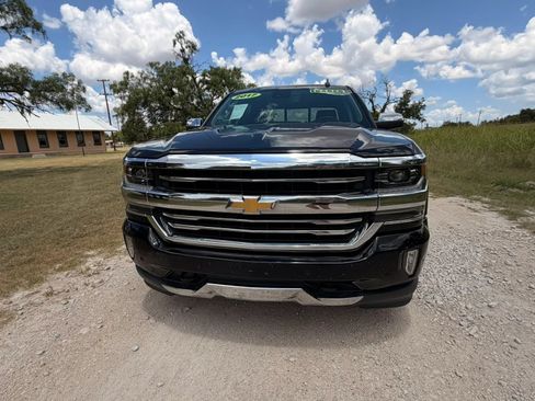Used 2017 Chevrolet Silverado 1500 High Country w/ High Desert Package AWD/4WD image 4